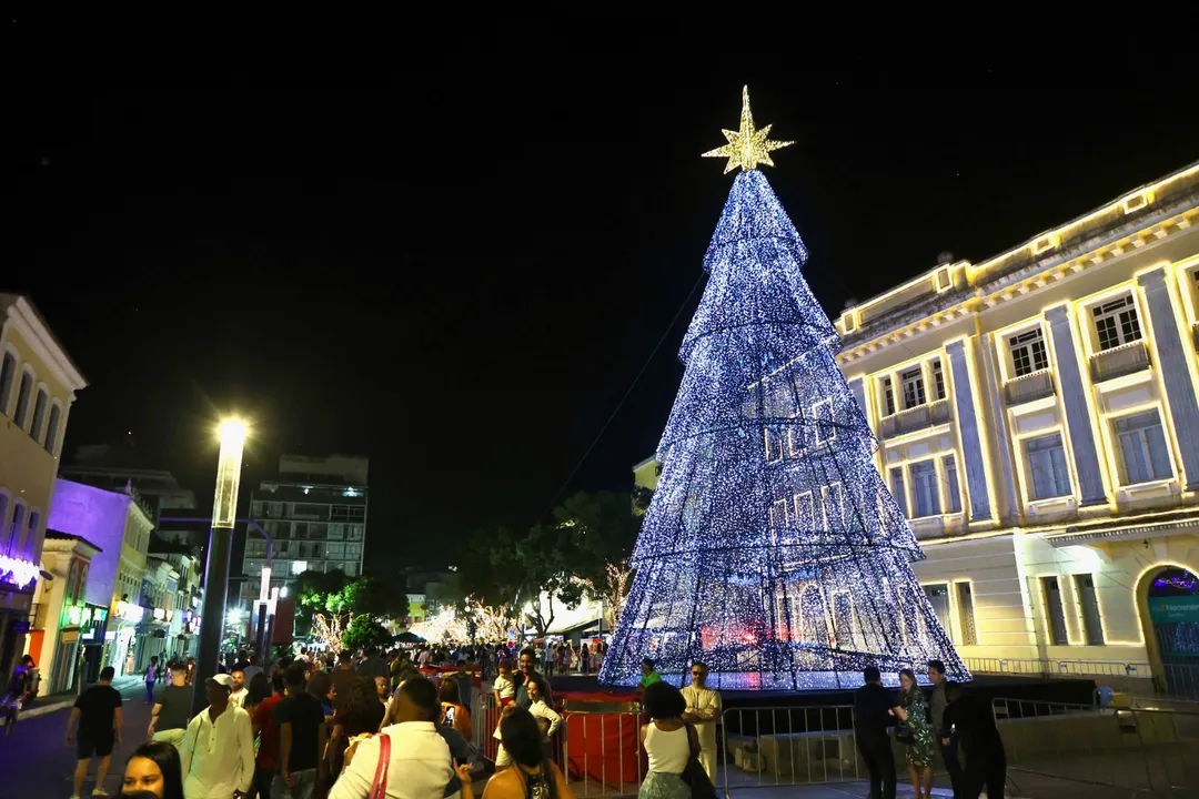 Imagem ilustrativa da imagem Salvador inicia festejos de Natal com missa, desfile e show de luzes