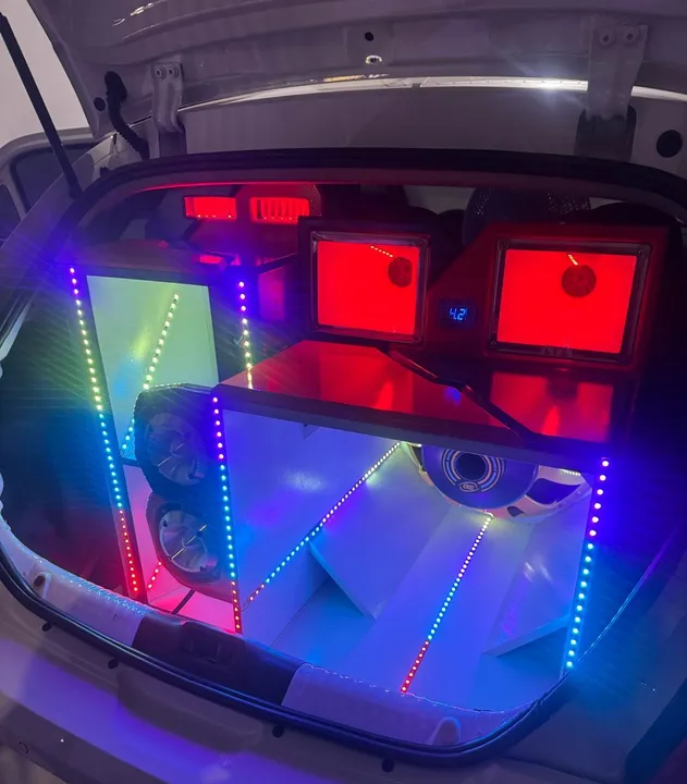 Fiscalização da PM recolhe carros com som automotivo