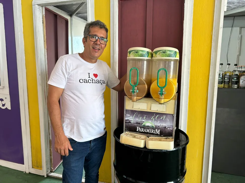 O responsável pelo sorvete é o produtor de cachaça Edvaldo Antônio