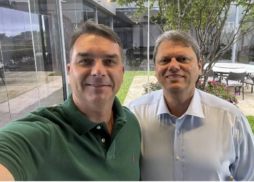 Candidatura de Flávio deve alterar planos de Tarcísio.