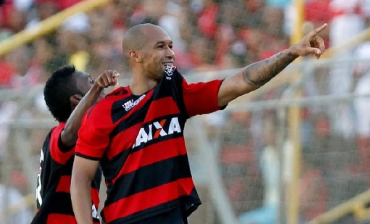 Dinei e Marquinhos, destaques do elenco do Vitória de 2013