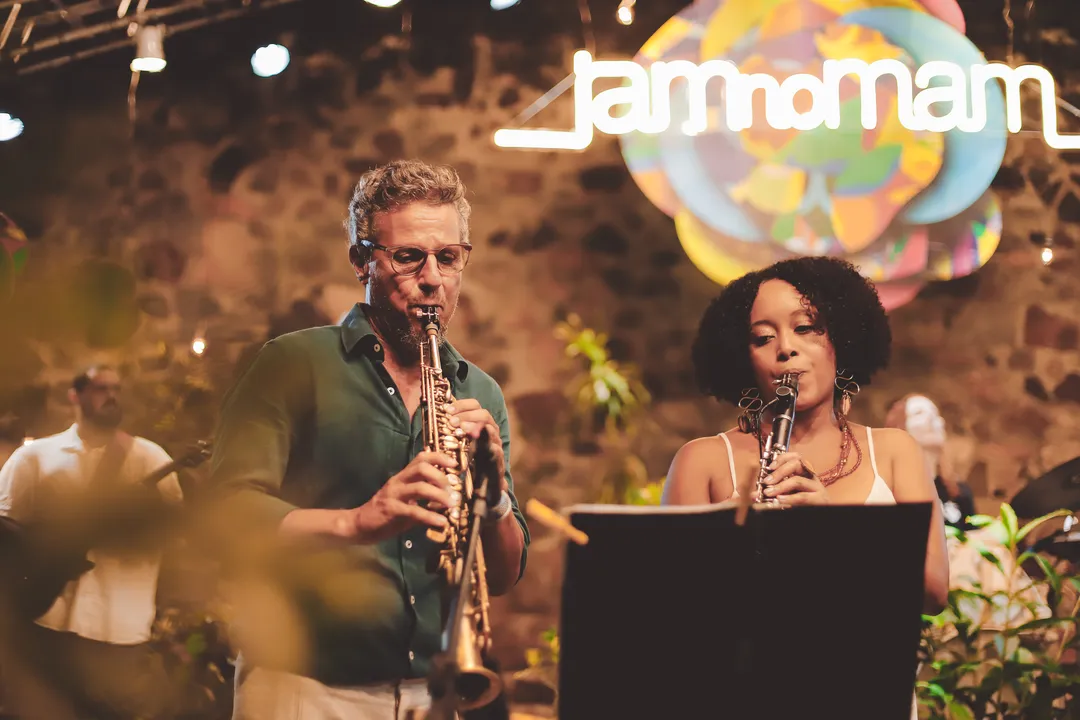 Chega ao fim a temporada 2025 da JAM no MAM com uma noite especial