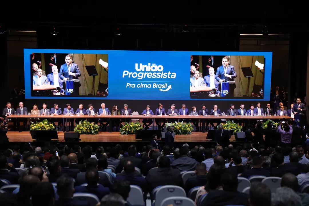 Federação União Progressista espera abal do TSE para ser formalizada.