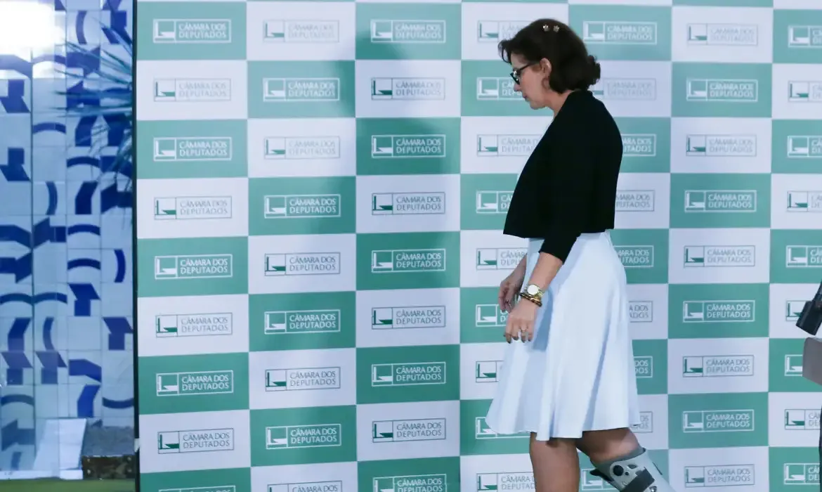 Zambelli está presa em penitenciária na Itália.