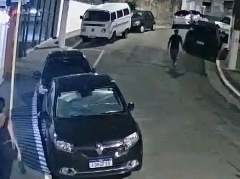 Homem foi preso cerca de 12 horas depois