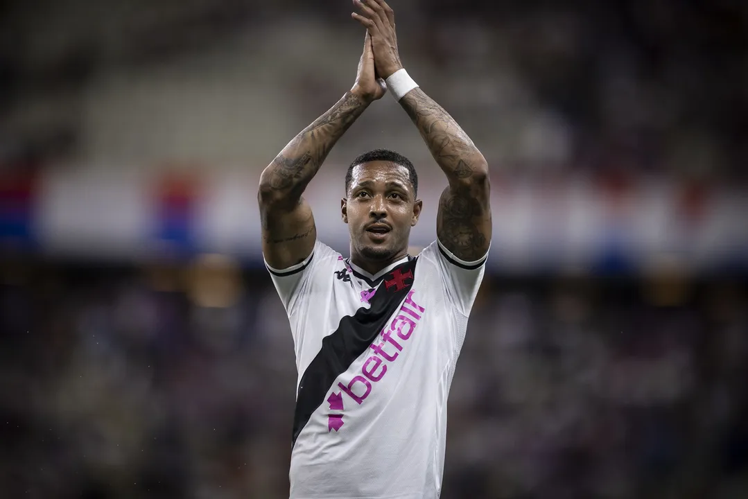 David em campo pelo Vasco