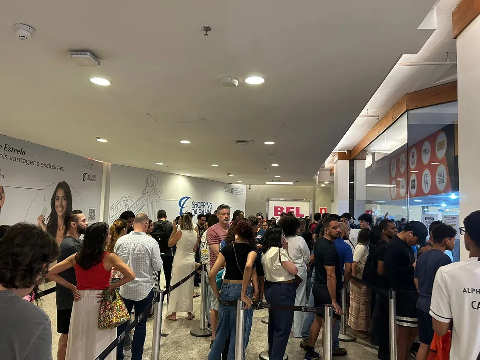 Fila no Shopping da Bahia