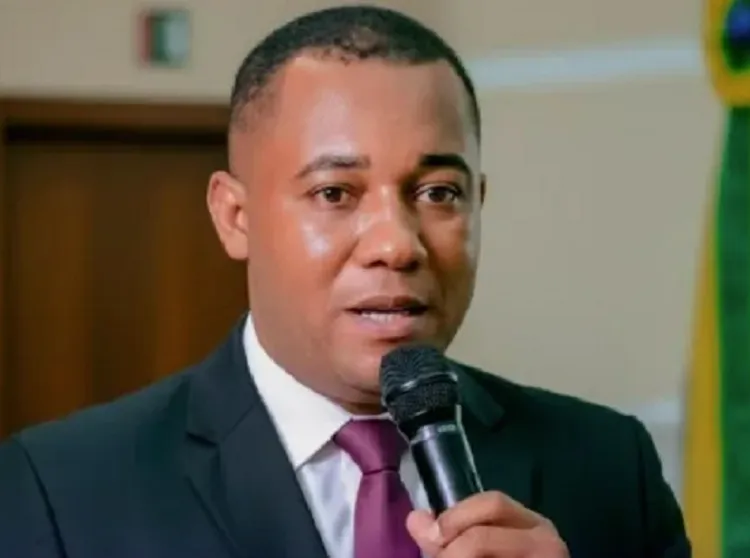 Investigação aponta que parlamentar seria membro  da facção Bonde do Maluco