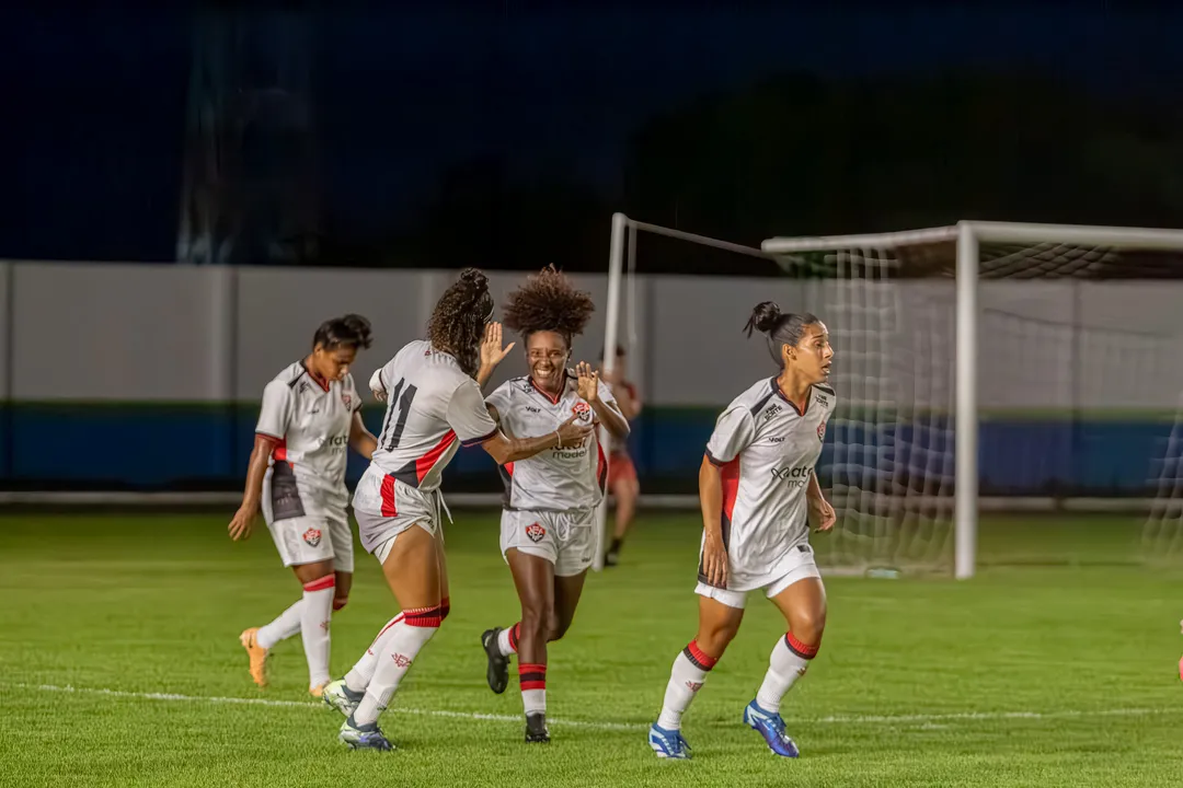 Leoas da Barra garantem vaga na Série A1 do Brasileirão