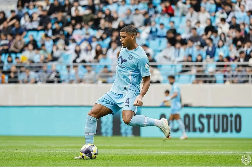 Caio Marcelo pelo Daegu