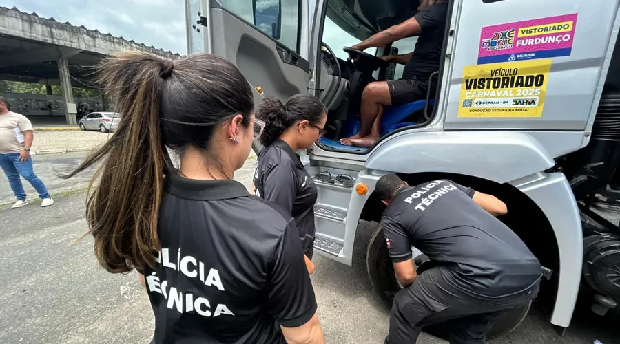 Imagem ilustrativa da imagem Acidente com trio do Pagod'art acende alerta no Carnaval