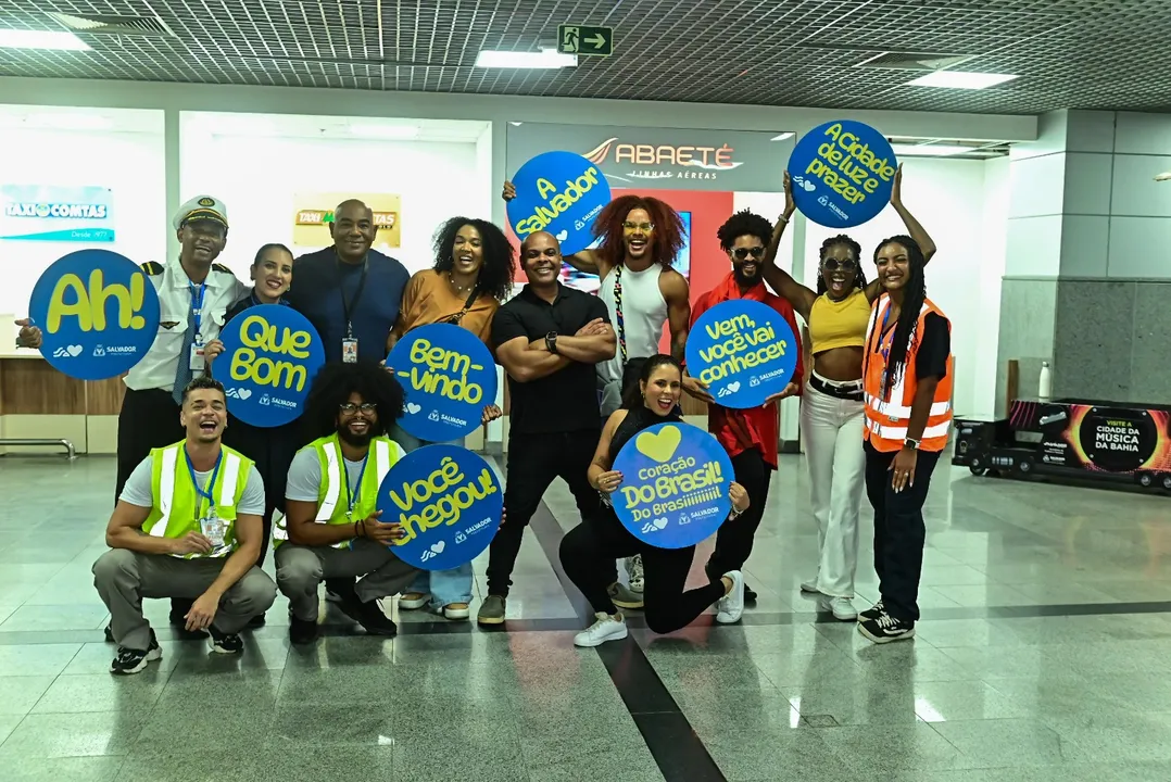 Funcionários do Aeroporto de Salvador se preparam para receber turistas para o período carnavalesco