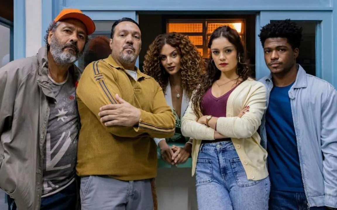 A artista gastou uma fortuna na cirurgia