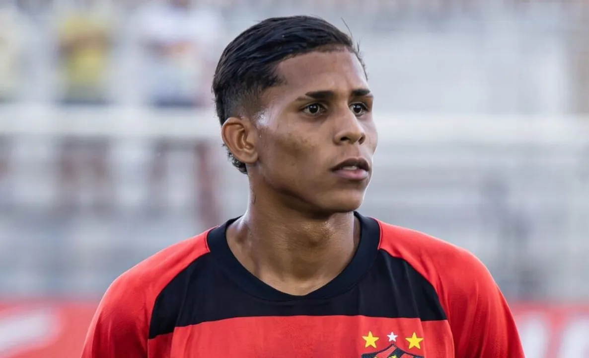 Samuel Sousa, lateral-esquerdo do Sport