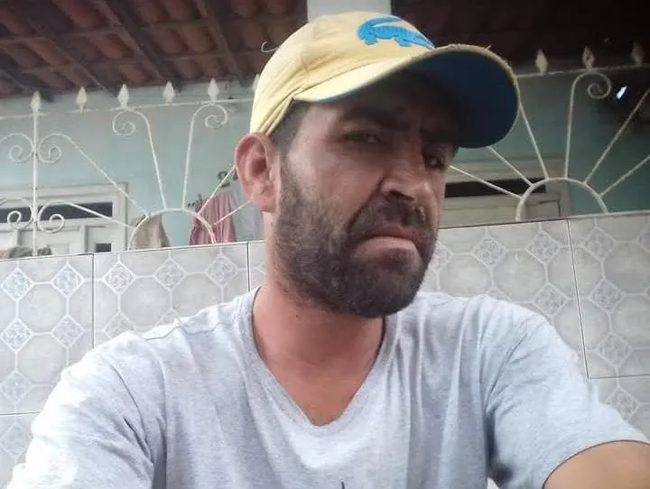 Suspeito fugiu após a agressão e caso será investigado pela Polícia Civil