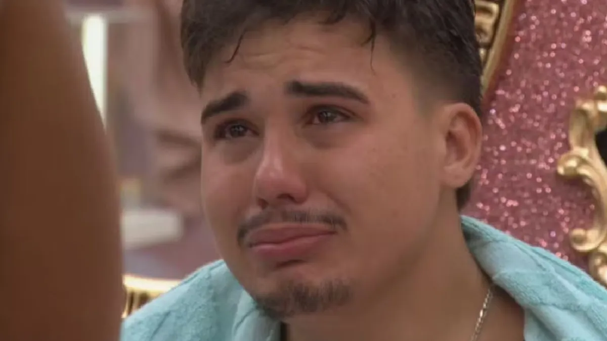 Imagem ilustrativa da imagem BBB 26: Pedro desiste após atitude com sister; saiba o que ele fez