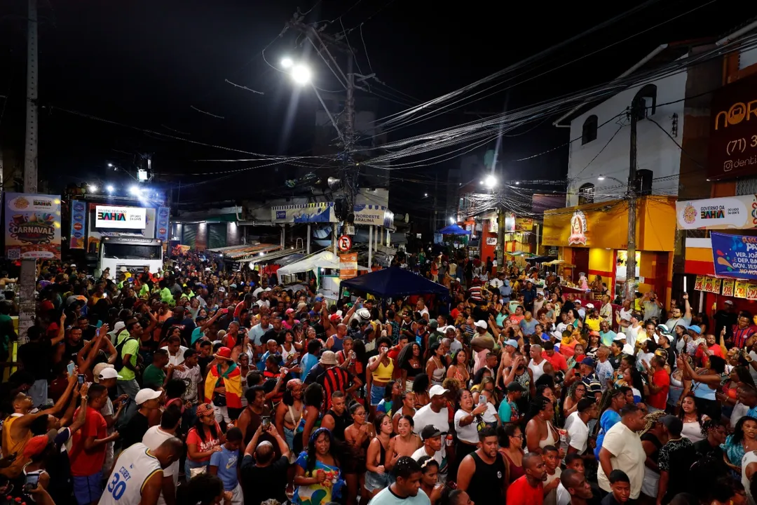 Equipes distribuídas na festa intensificam atendimentos a casos de dificuldade respiratória.
