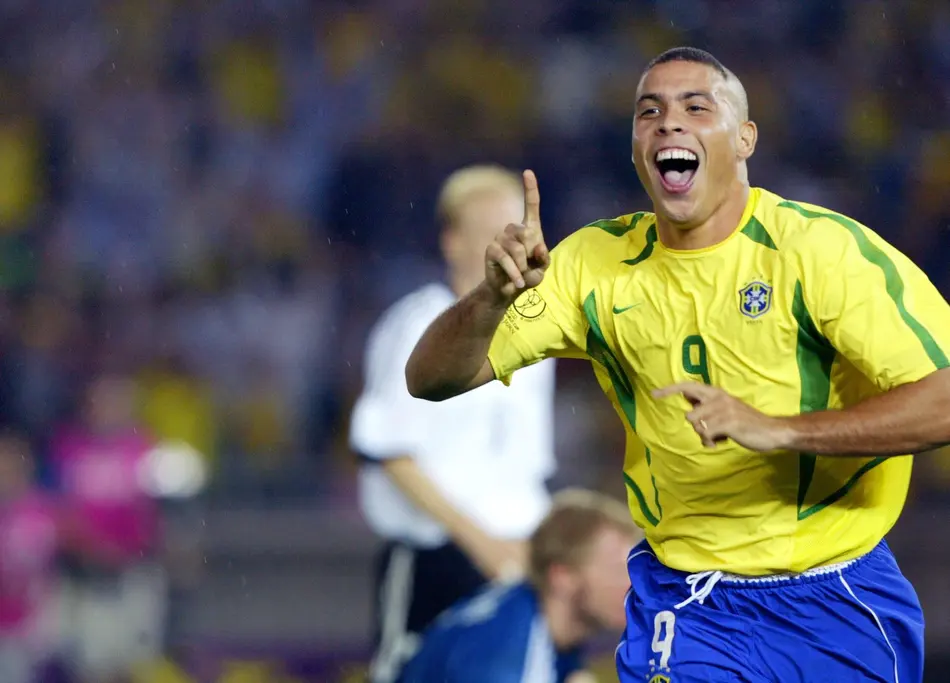 Ronaldo Fenômeno foi o camisa 9 da última conquista do Brasil na Copa do Mundo, em 2002