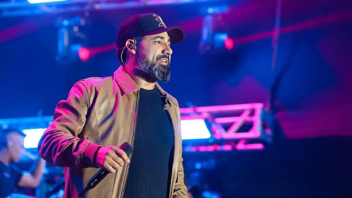 Cantor Raí Saia Rodada foi internado na noite de terça-feira, 14