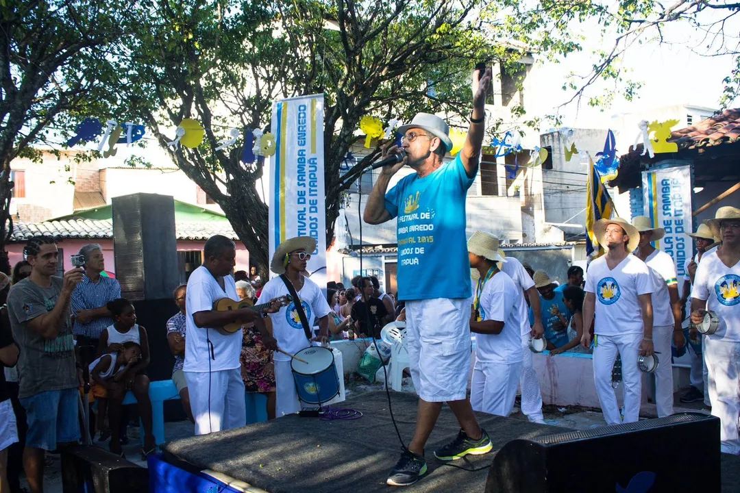 Final do Festival de Samba-Enredo promete ocupar Itapuã com música e ancestralidade