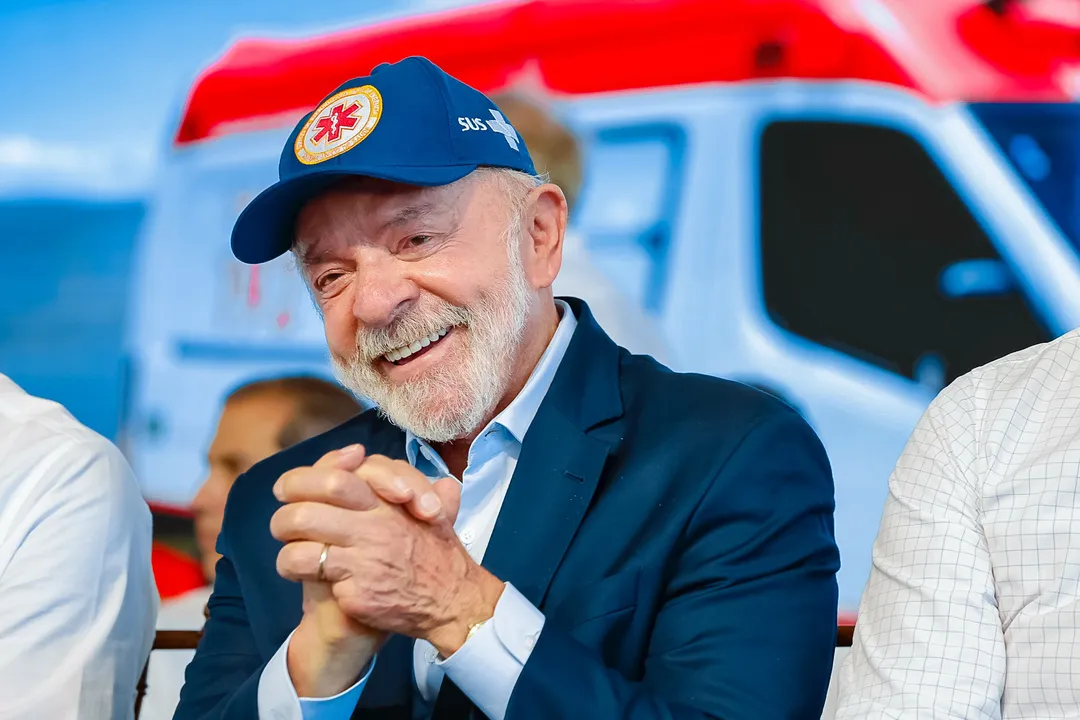 Presidente da República, Luiz Inácio Lula da Silva, durante cerimônia de entrega de ambulâncias do SAMU, em Salvador