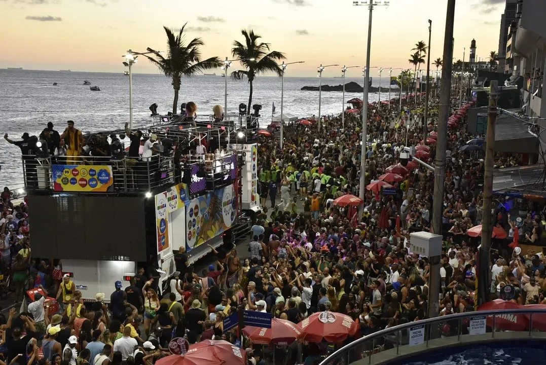 Carnaval nos Bairros: veja onde a folia acontece fora das avenidas