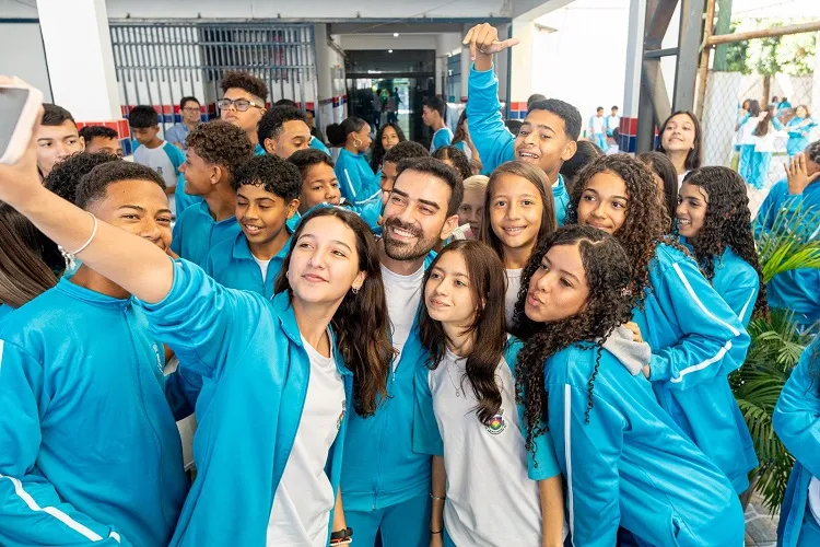 Iniciativa expande modelo de ensino da rede municipal, que já atende mais de 22 mil alunos