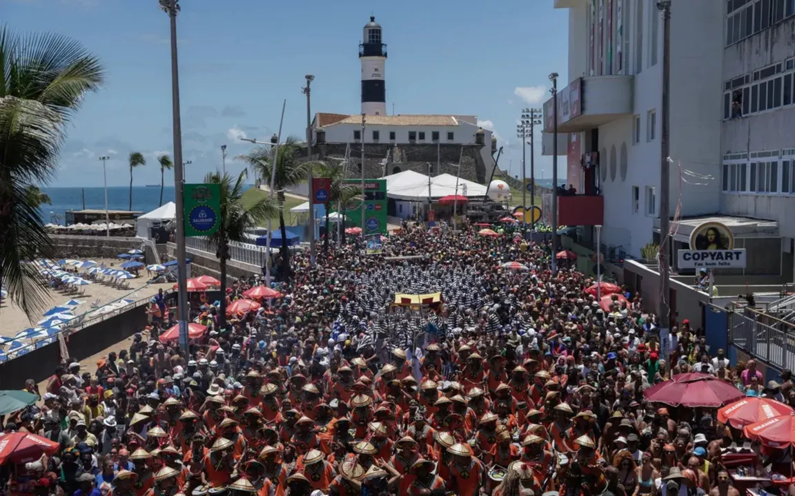 A folia conta com quatro alternativas de curtição