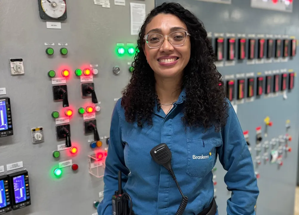 Mestranda em Engenharia Química pela UFBA, a operadora Thamara Tomires