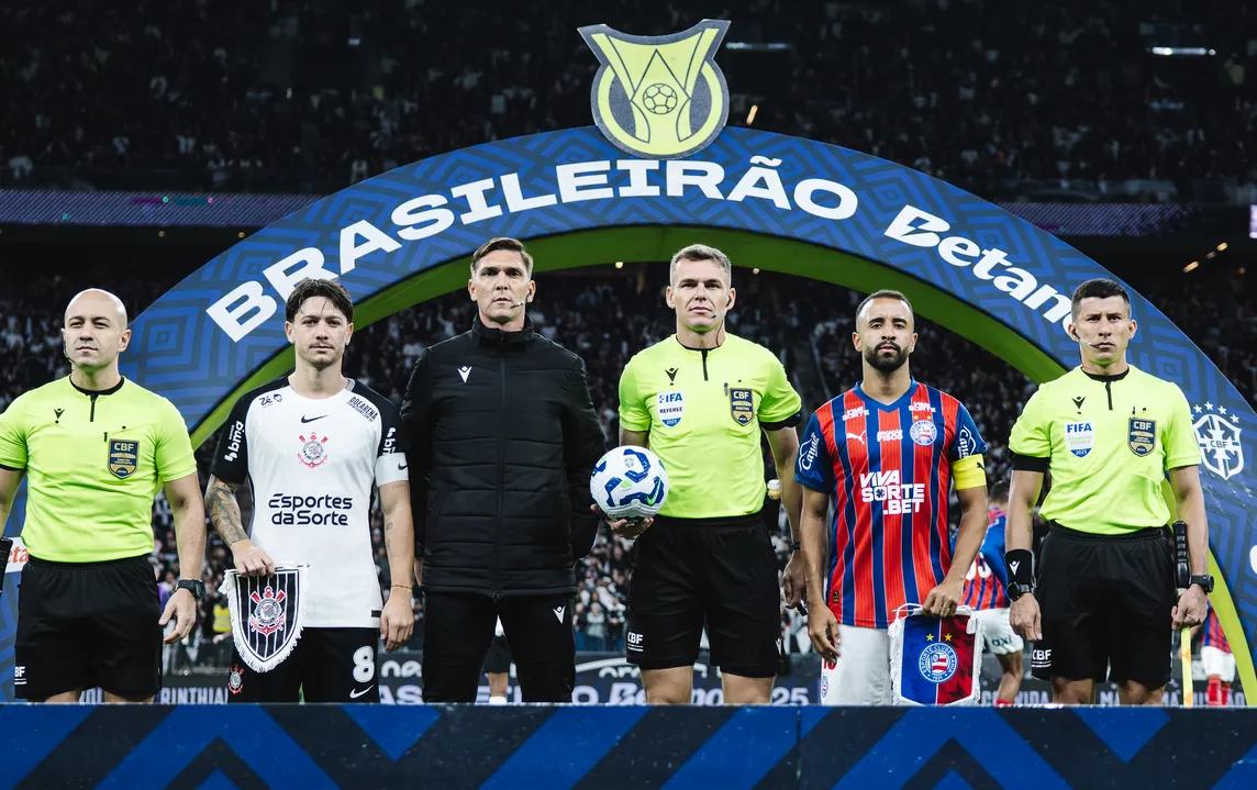 Bahia e Corinthians em campo