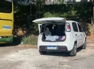 Imagem ilustrativa da imagem Corpos encontrados amarrados dentro de carro em Pirajá são identificados