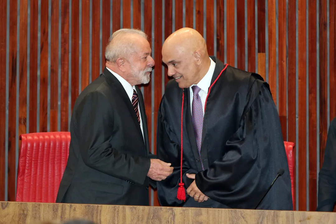 O presidente Lula e o ministro do STF Alexandre de Moraes foram alvo de bandidos.