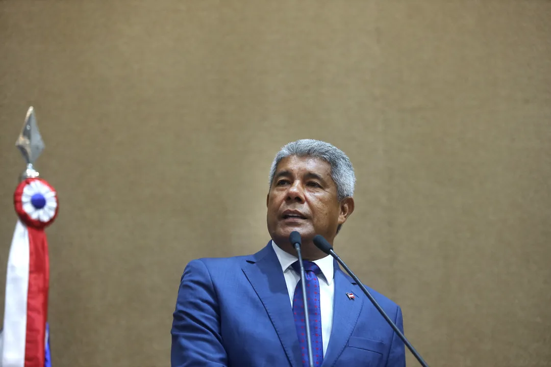 Governador Jerônimo Rodrigues (PT) em discurso na Alba