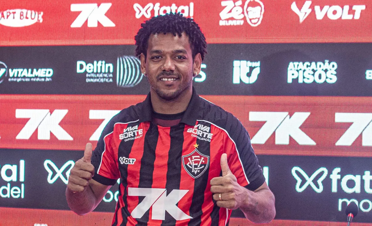 Imagem ilustrativa da imagem Doping por tentar ter filho? Entenda a saída de Romarinho no Vitória