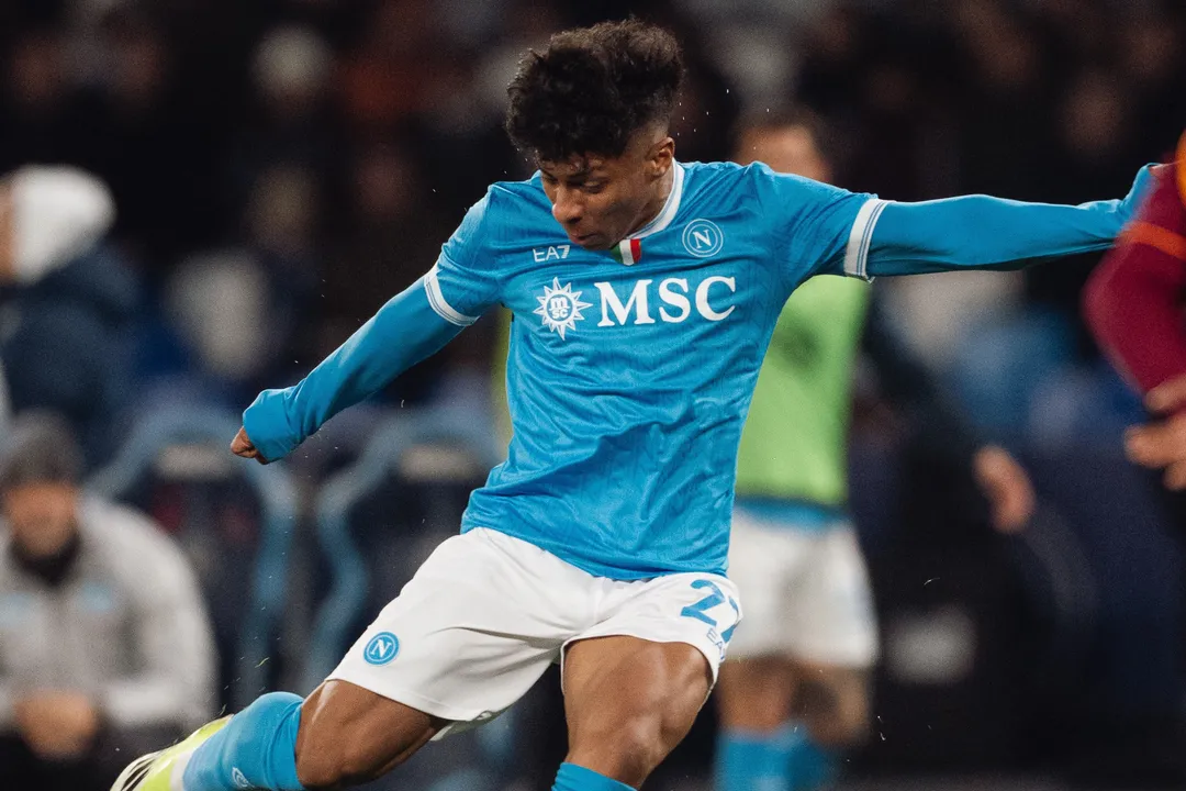 Alisson Santos marcando seu primeiro gol pela Napoli