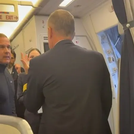 Comandante da aeronave solicitou o desembarque imediato dos passageiros