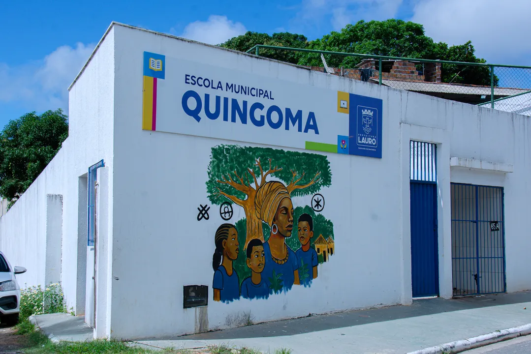 Escola municipal inaugura Biblioteca Antirracista em Lauro de Freitas