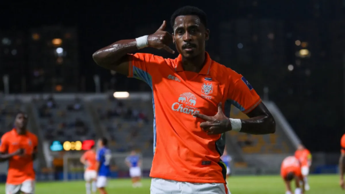 Denilson pelo Ratchaburi