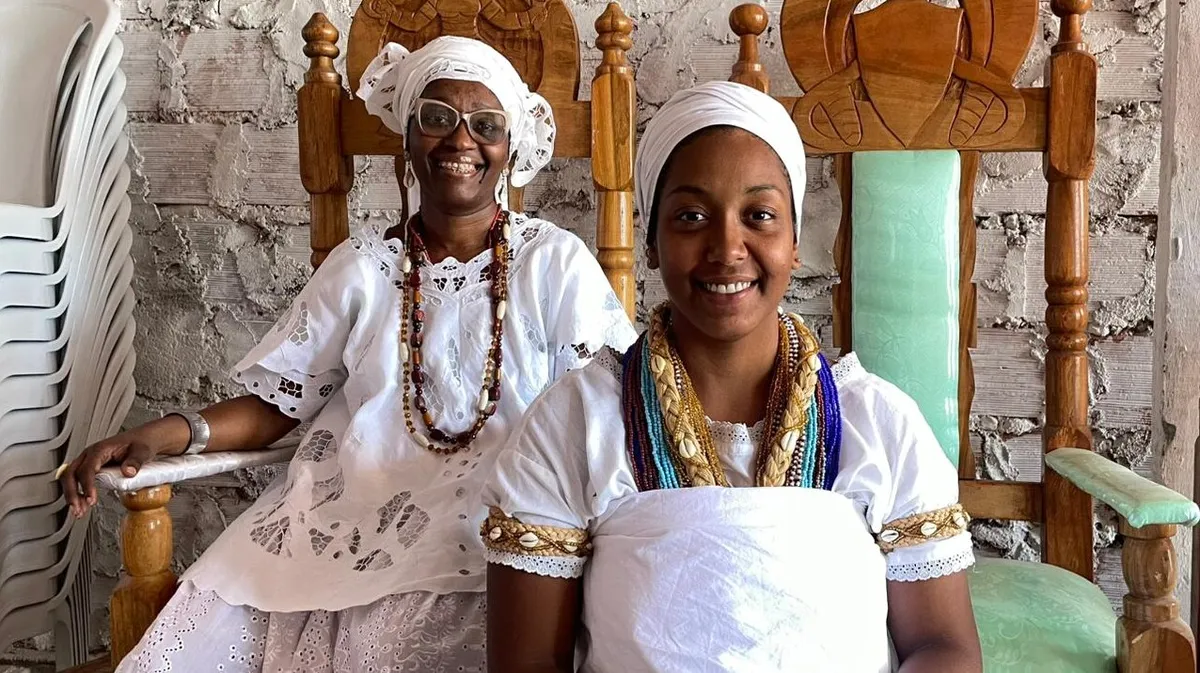 Mãe Veca de Oyá e Dofonitinha de Oxum