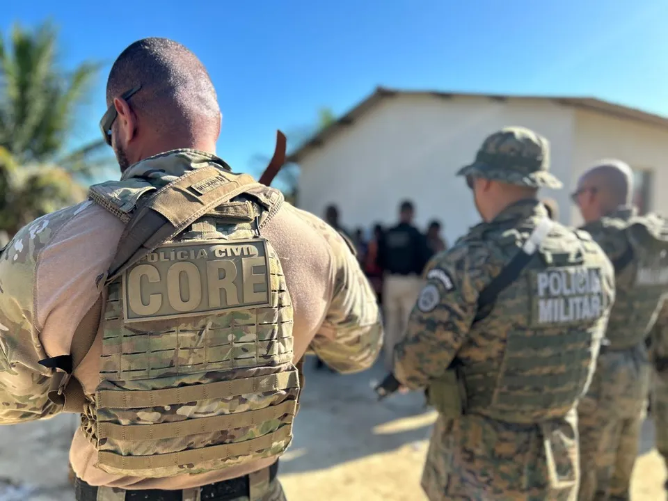 Imagem ilustrativa da imagem Tentativa de resgate de detentos termina com 8 mortos e PM ferido em presídio na Bahia