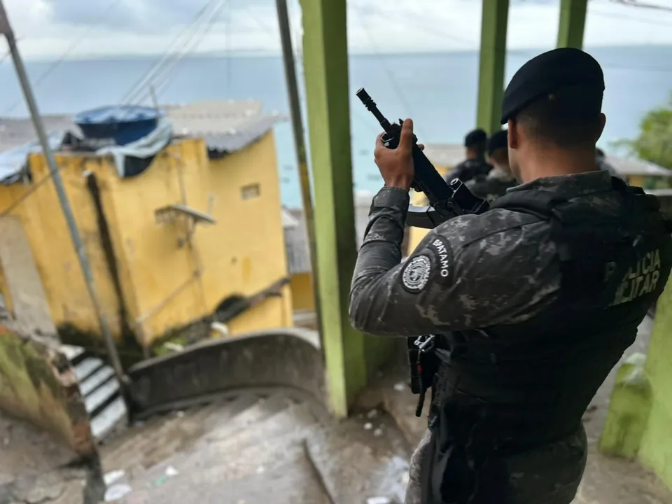 A ação foi desencadeada após denúncias anônimas