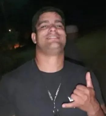 Imagem ilustrativa da imagem Homem morre ao salvar filha de afogamento em praia turística na Bahia