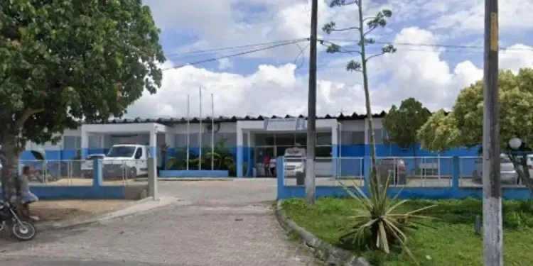 Homem foi internado no hospital do município