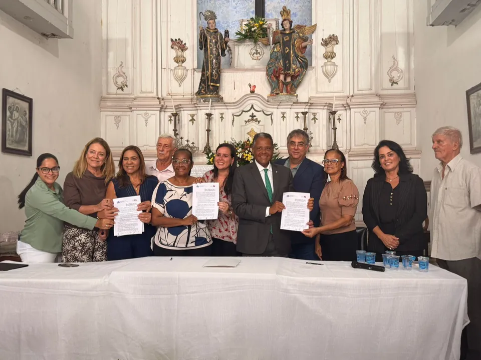 Acordo formalizado com a Sesab marca a retomada gradual de atendimentos e 10 leitos de UTI