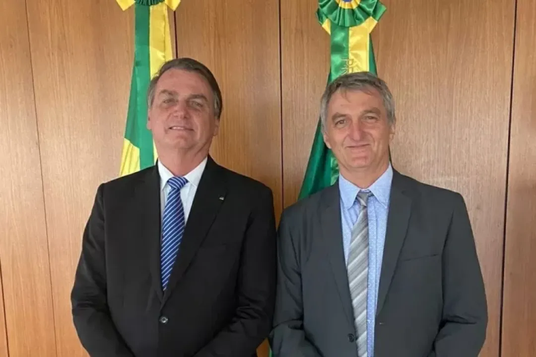 Irmãos Jair Bolsonaro e Renato Bolsonaro