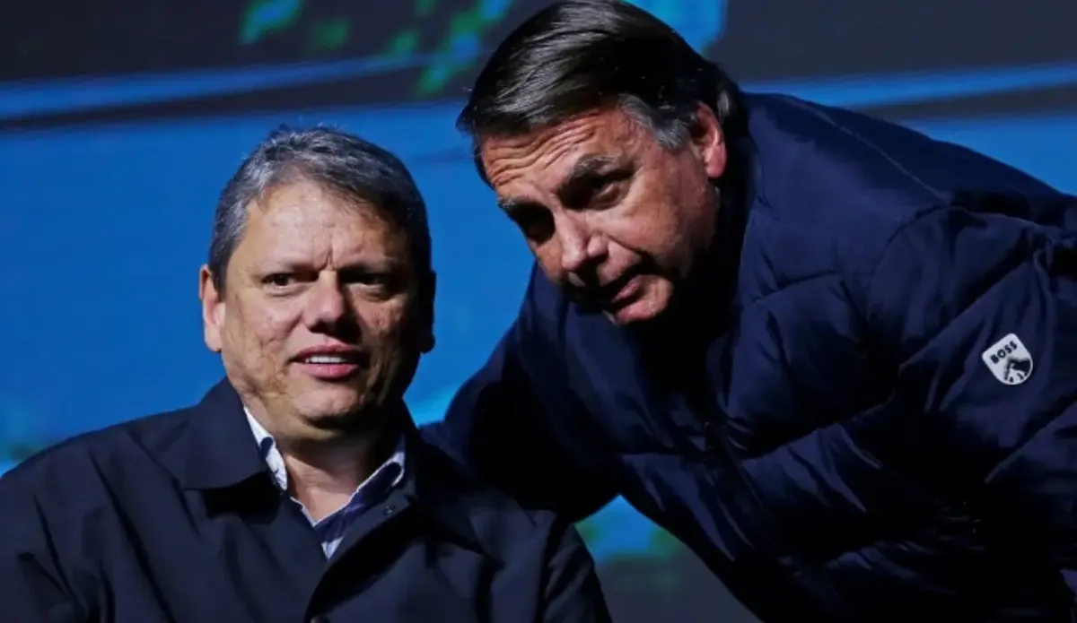 Governador de São Paulo, Tarcísio de Freitas, e ex-presidente Jair Bolsonaro (PL)