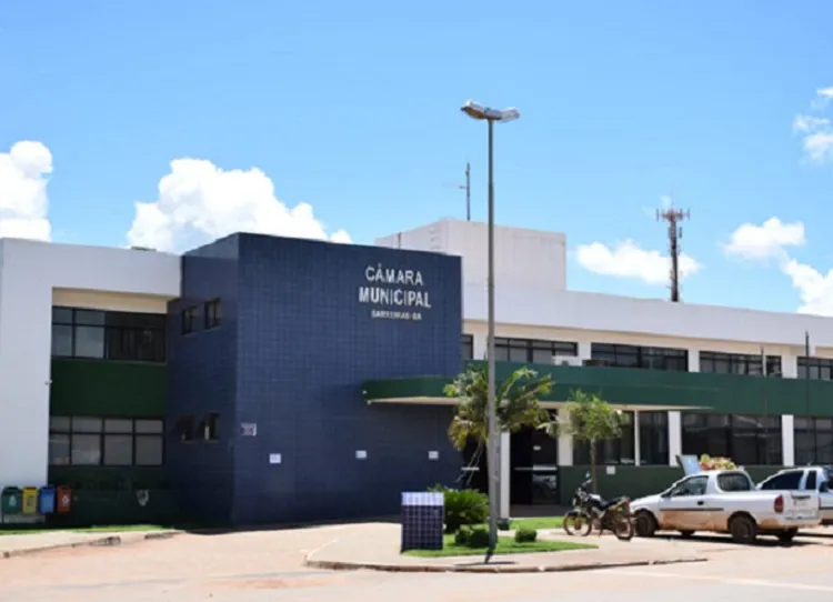 Legislativo teria ignorado prazos e quóruns obrigatórios para viabilizar reeleição do atual presidente em 2027