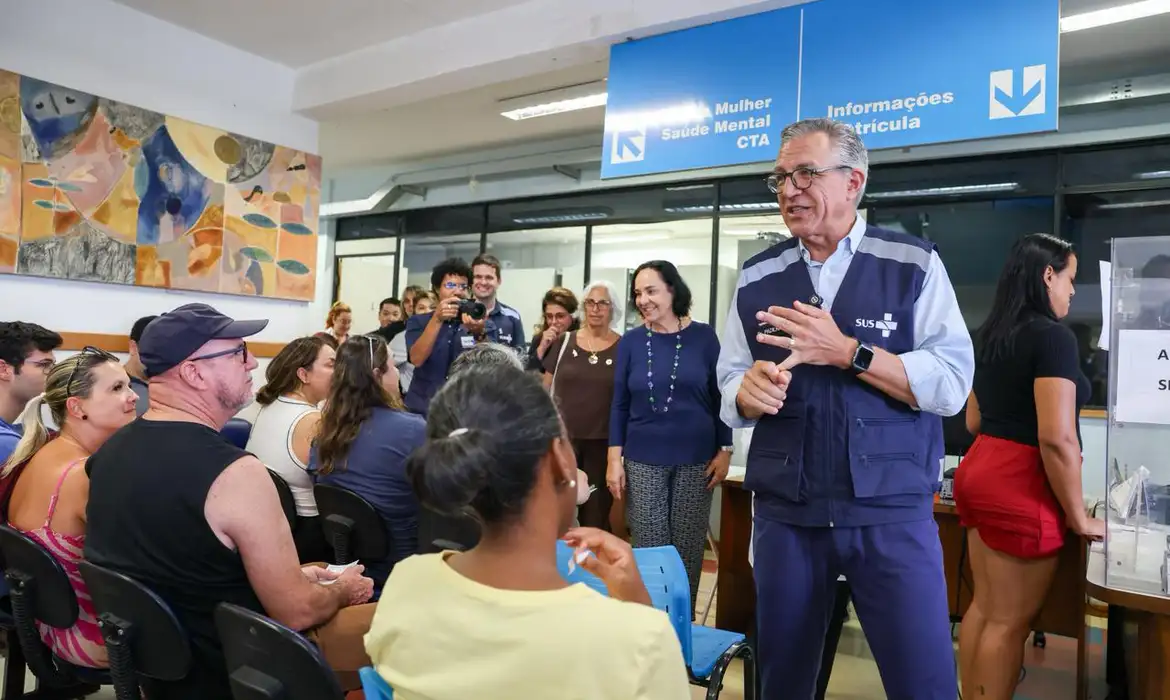 Profissionais de saúde serão vacinados contra dengue em fevereiro