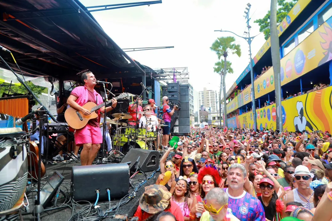 Programação inclui o grupo como primeira atração a desfilar após a abertura oficial