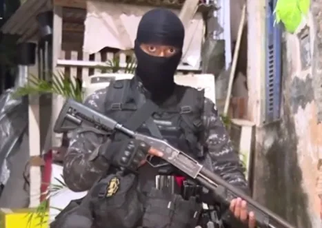 Imagem ilustrativa da imagem Nordeste de Amaralina: criança é feita refém e número de mortos aumenta